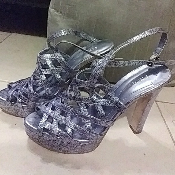 Leather heels - Picture 1 of 4